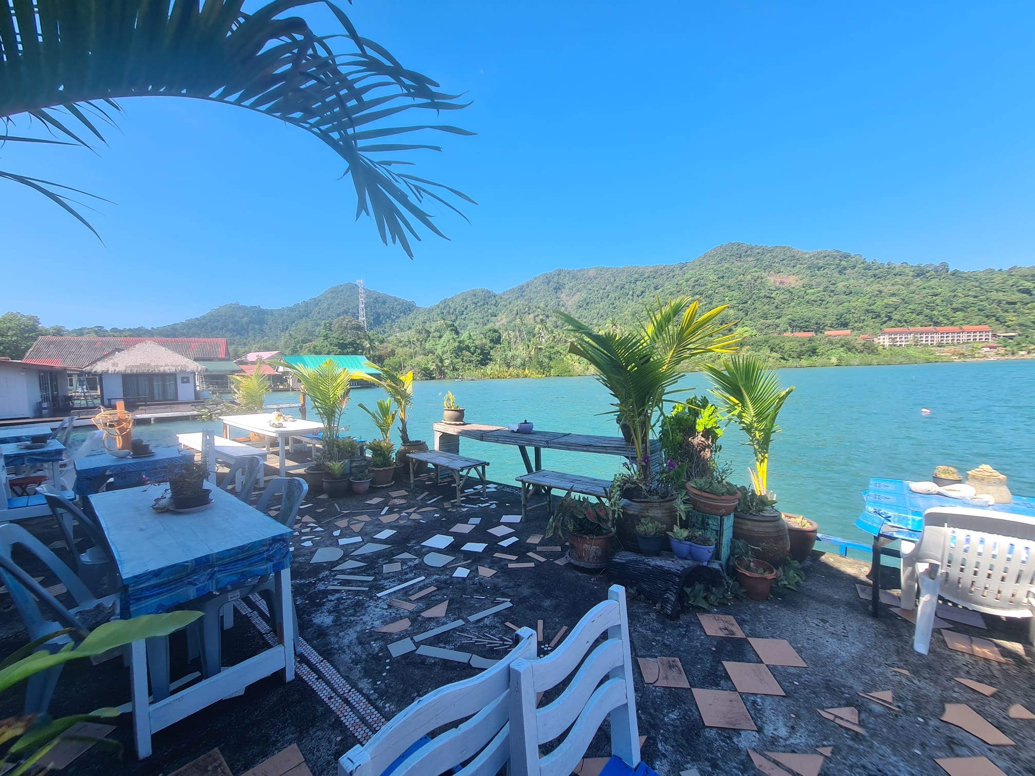 ef05e854-9c77-4e57-a012-7df675f51b95